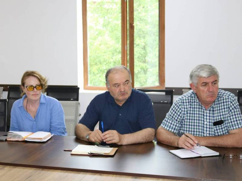 ცაგერის მუნიციპალიტეტის მერიაში,  მუნიციპალიტეტში მცხოვრები ,,შეზღუდული შესაძლებლობის...